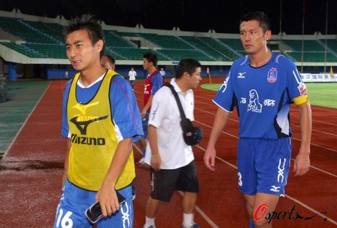 外媒采访Light：从最菜AD到现在证明自己很开心，想交手LCK队伍