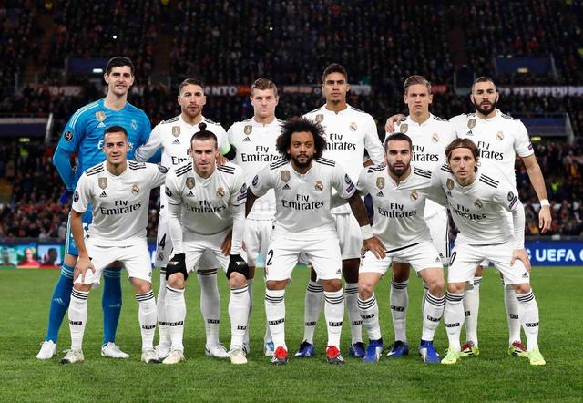 TES世界赛出征照：369笑嘻了~