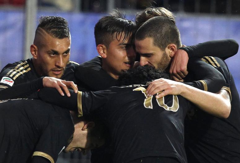 下载蜂鸟电竞比分APP，看王者荣耀KPL季后赛