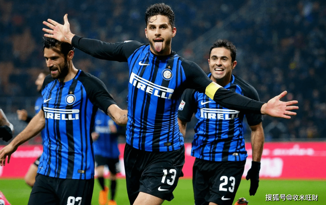 Xiaohu：我跟Weiwei正式训练才三天 没想到他今天打这么好